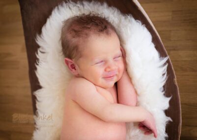 Babyfotografie_Köln_Blickwinkel Fotografie_Neugeborenenshooting