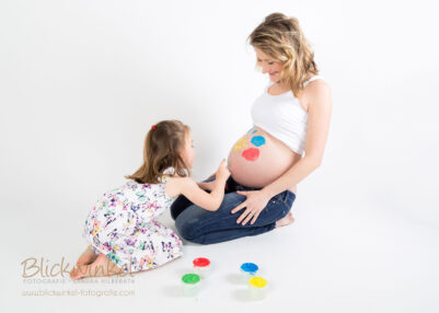 Babybauch_Shooting_Köln_Blickwinkel Fotografie