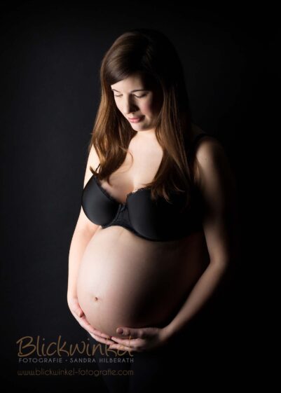 Babybauch_Shooting_Köln_Blickwinkel Fotografie